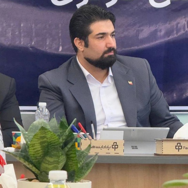 جواد علایی نسب